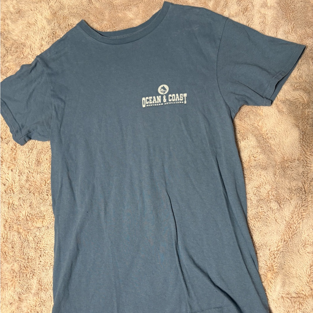 Ocean&Coast t-shirt; blue, small.